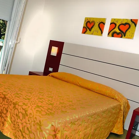 Hotel Raffaello 3*