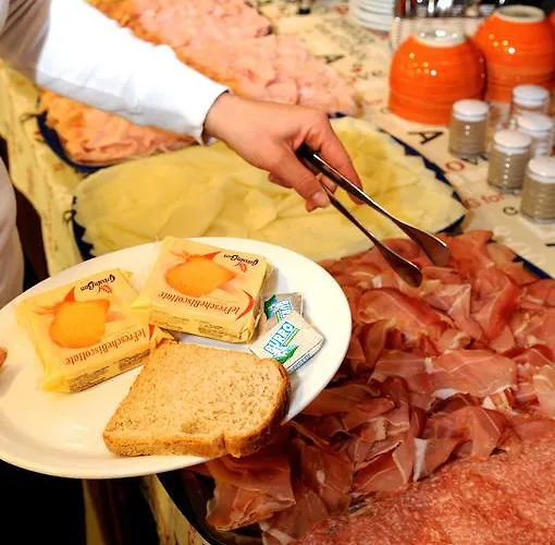 Raffaello Καόρλε